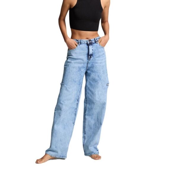 Gabrielle Union High Rise Ripped Straight Leg Jeans in the Size 10 - Picture 2 of 12